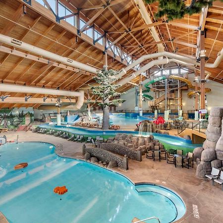 Three Bears Resort Waterpark Near Tomah Ascend Collection Warrens Exterior photo