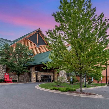 Three Bears Resort Waterpark Near Tomah Ascend Collection Warrens Exterior photo