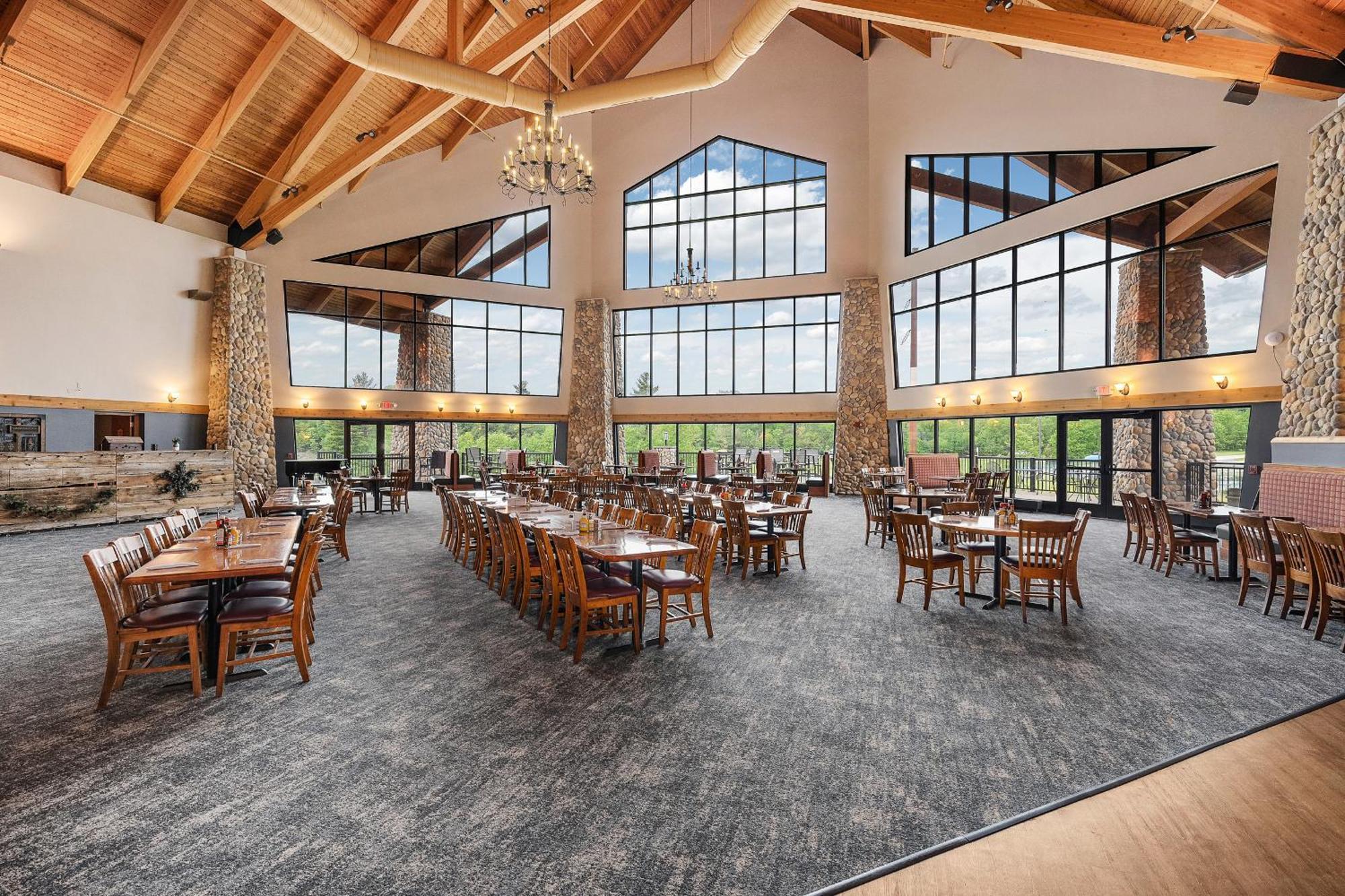 Three Bears Resort Waterpark Near Tomah Ascend Collection Warrens Exterior photo